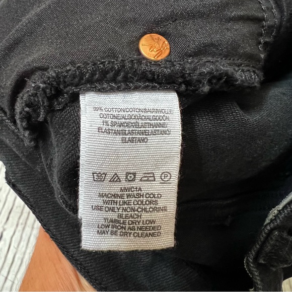 We The Free Skinny Button fly Raw Hem Jeans Black Size 26 - Picture 13 of 13